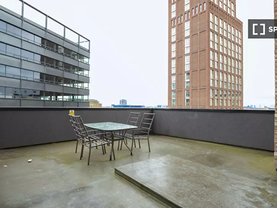 Immagine 17 di Appartamento in affitto  in Buckle St a Poplar