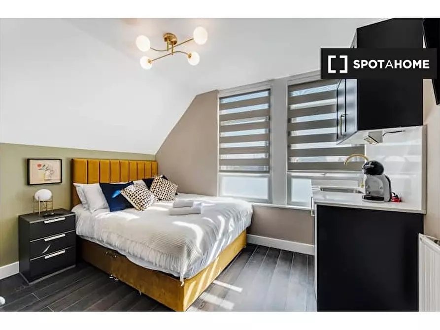 Immagine 4 di Ufficio in affitto  in High Rd a Tottenham