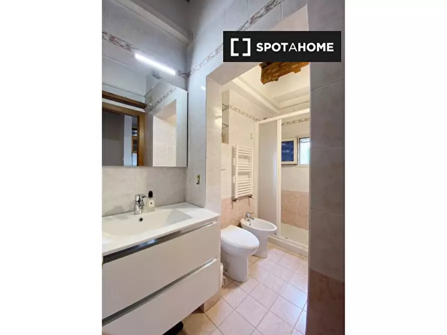 Immagine 8 di Appartamento in affitto  in Via del Leone a Firenze