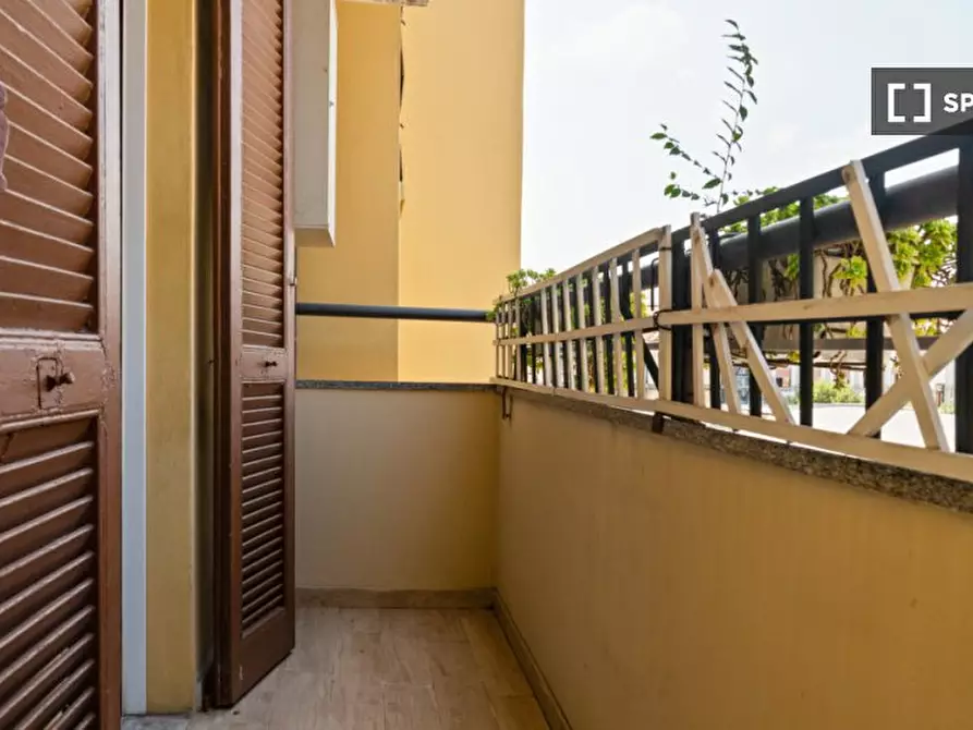 Immagine 4 di Camera condivisa in affitto  in Piazza Umanitaria a Milano