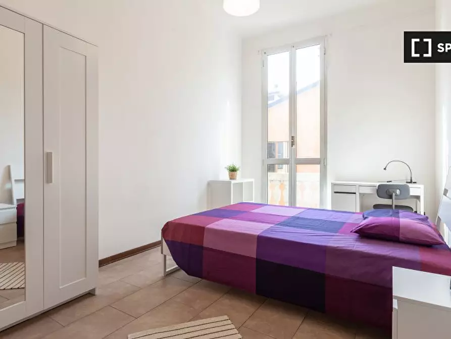 Immagine 3 di Camera condivisa in affitto  in Via Giuseppe Petroni a Bologna