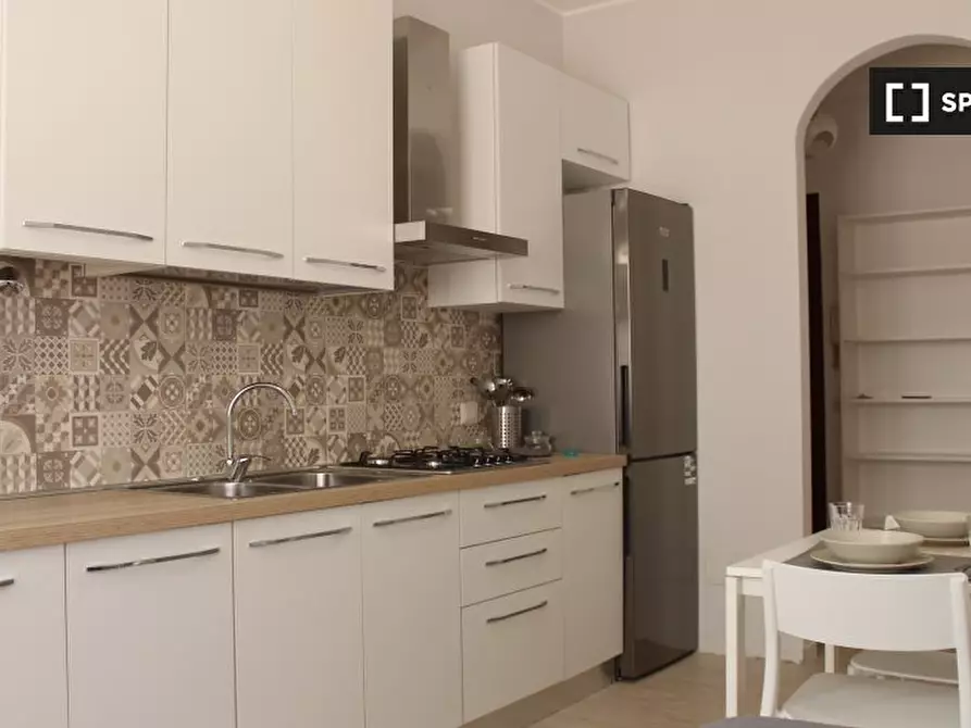 Immagine 3 di Camera condivisa in affitto  in Via Antonio Carnevali a Milano