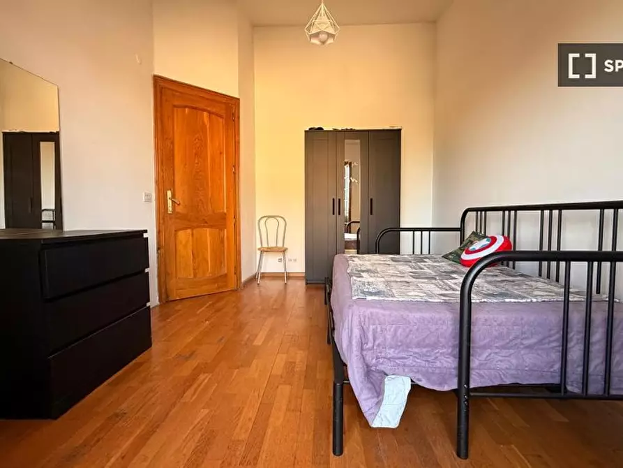 Immagine 16 di Camera condivisa in affitto  in Via Argusto a Roma