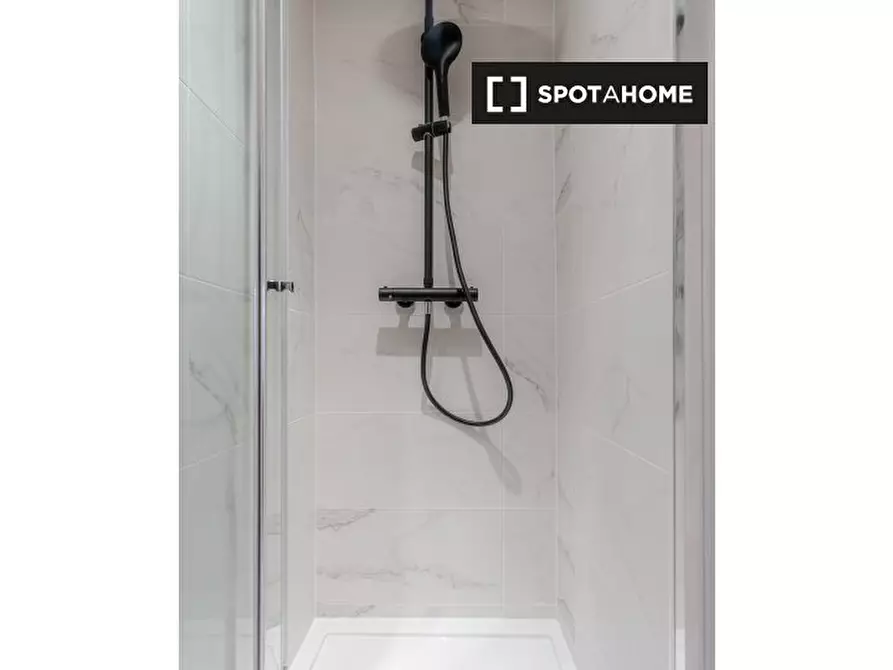 Immagine 11 di Ufficio in affitto  in Flat a Kensington