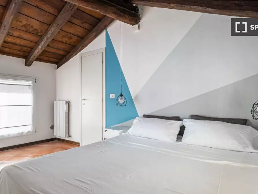 Immagine 14 di Appartamento in affitto  in Via Nosadella a Bologna