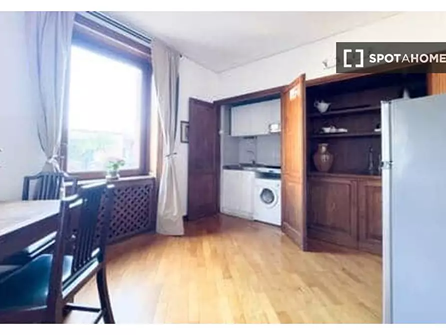 Immagine 4 di Appartamento in affitto  in Via Giulia a Roma