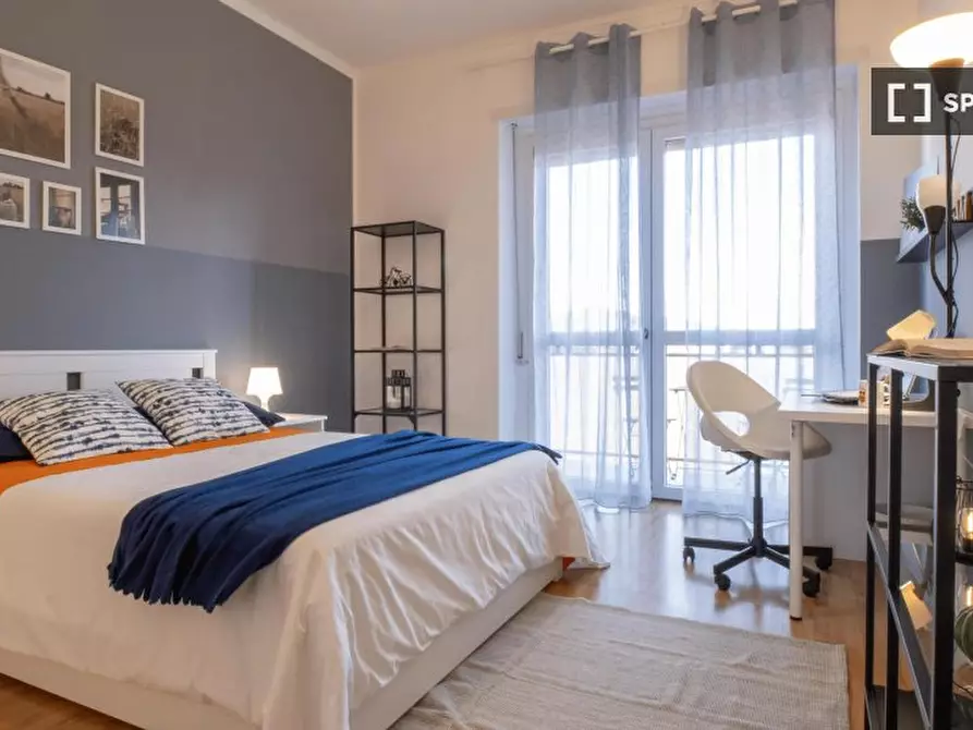 Immagine 1 di Camera condivisa in affitto  in Via Piobesi n. a Torino