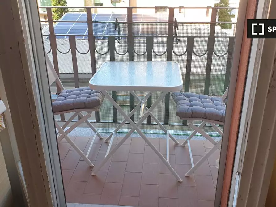 Immagine 8 di Camera condivisa in affitto  in Viale Corsica a Milano