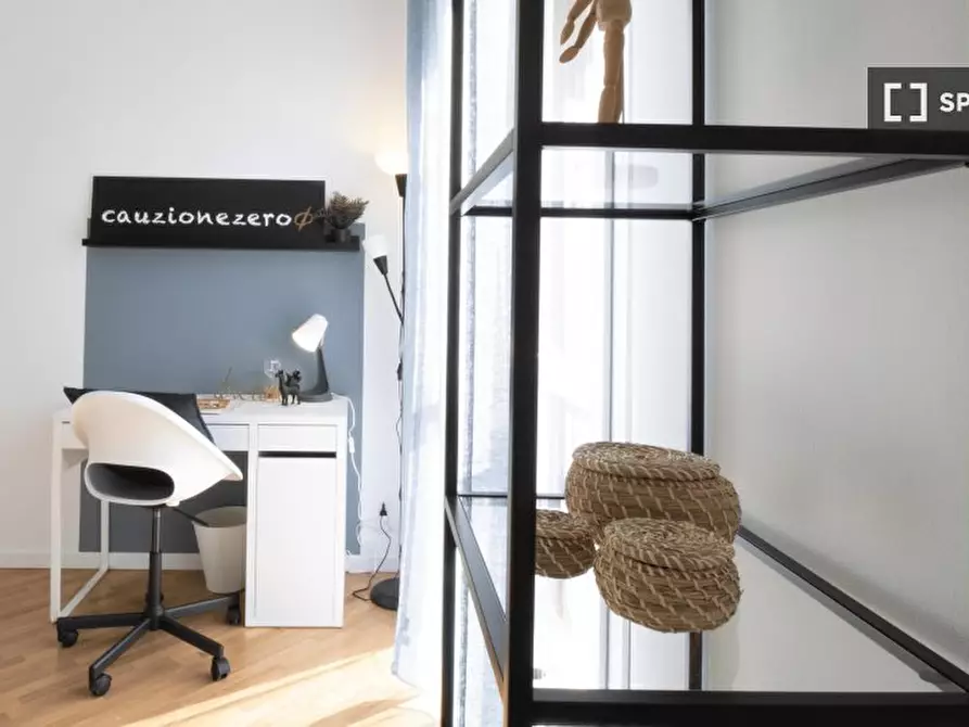 Immagine 3 di Camera condivisa in affitto  in Via Piobesi n. a Torino