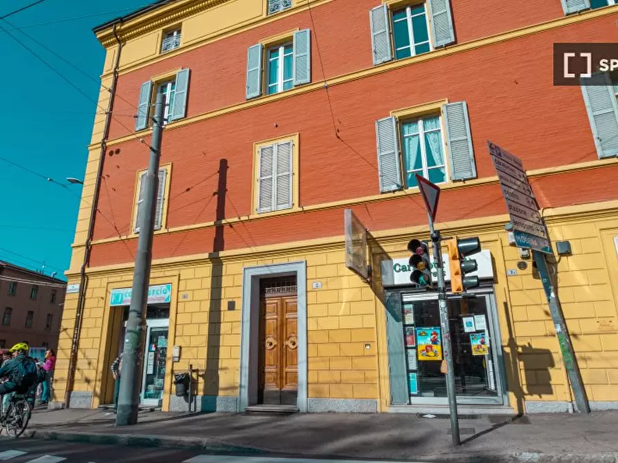 Immagine 17 di Appartamento in affitto  in Via Giuseppe Massarenti a Bologna