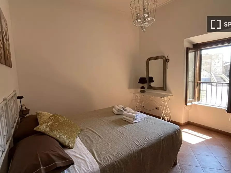 Immagine 2 di Camera condivisa in affitto  in Via della Collegiata a Bracciano