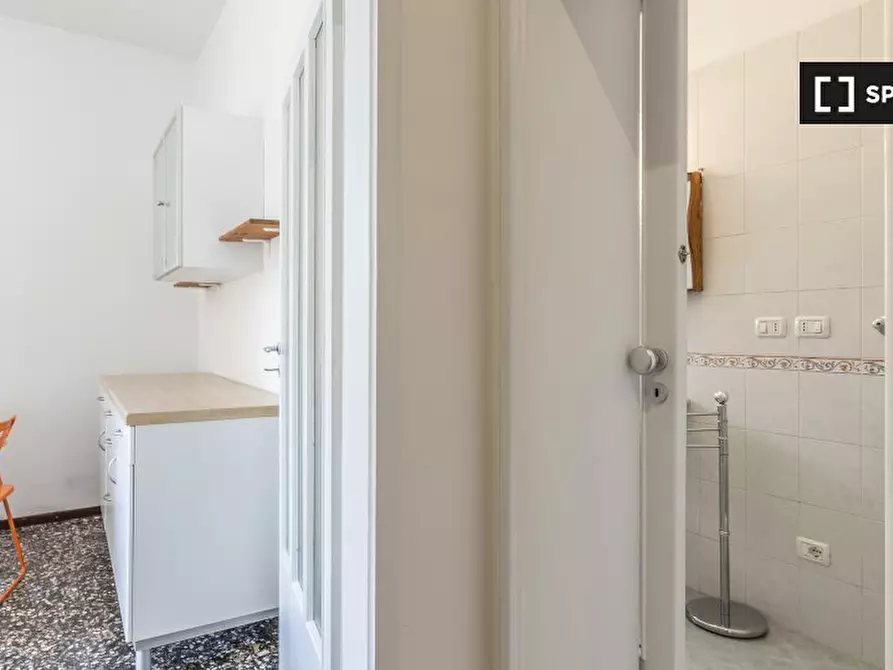 Immagine 4 di Camera condivisa in affitto  in Via Vittore Carpaccio a Bologna