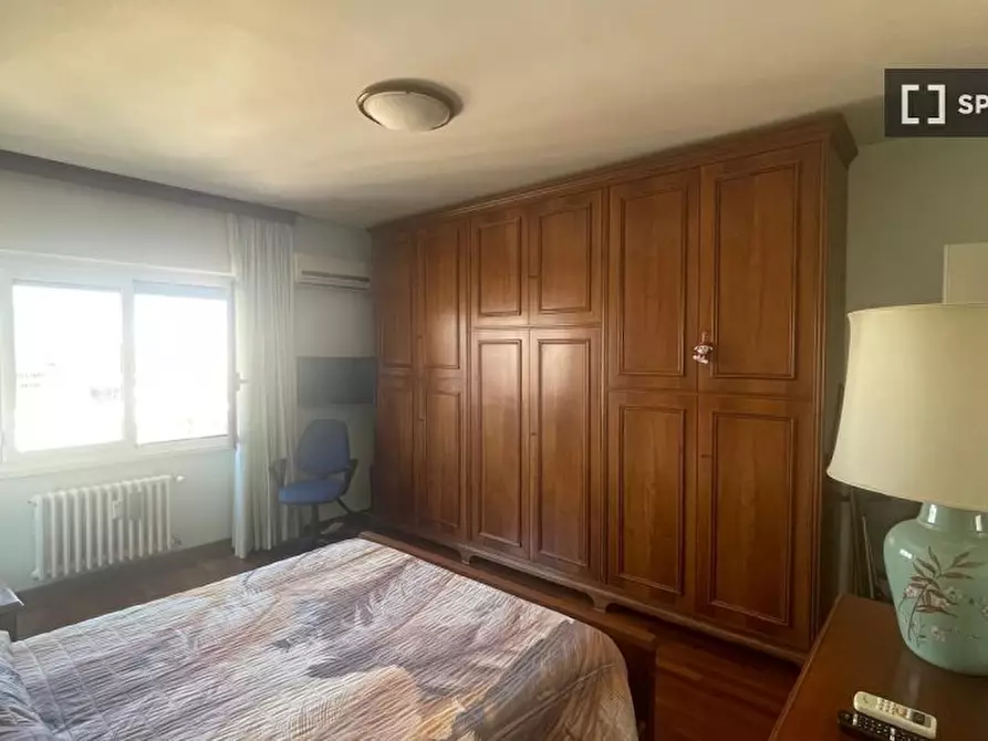 Immagine 2 di Camera condivisa in affitto  in Via Vacuna a Roma