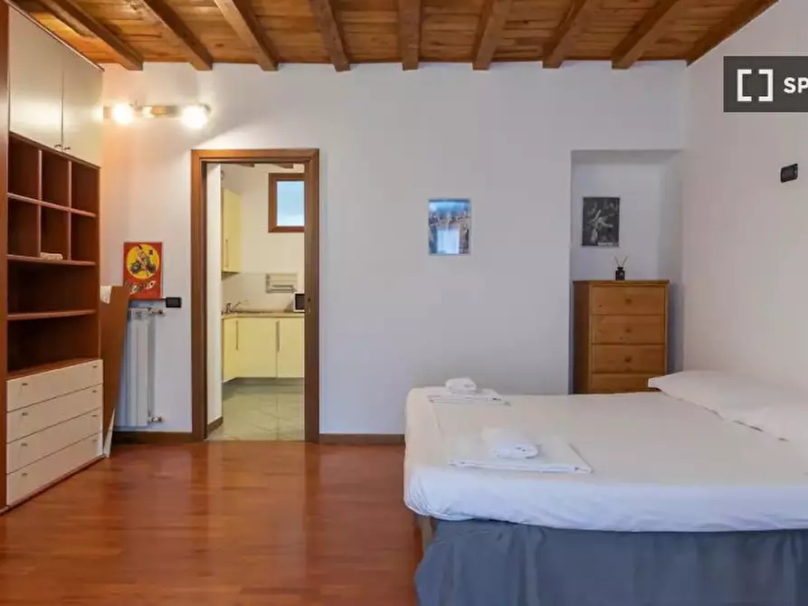 Immagine 18 di Appartamento in affitto  in Via Ascanio Sforza a Milano