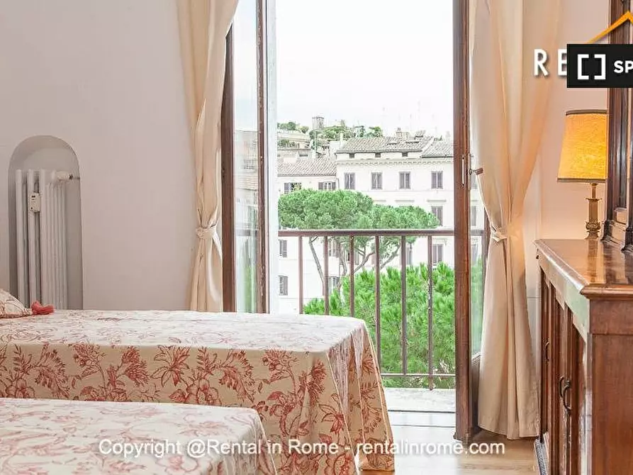 Immagine 11 di Appartamento in affitto  in Via di S. Nicola de' Cesarini a Roma