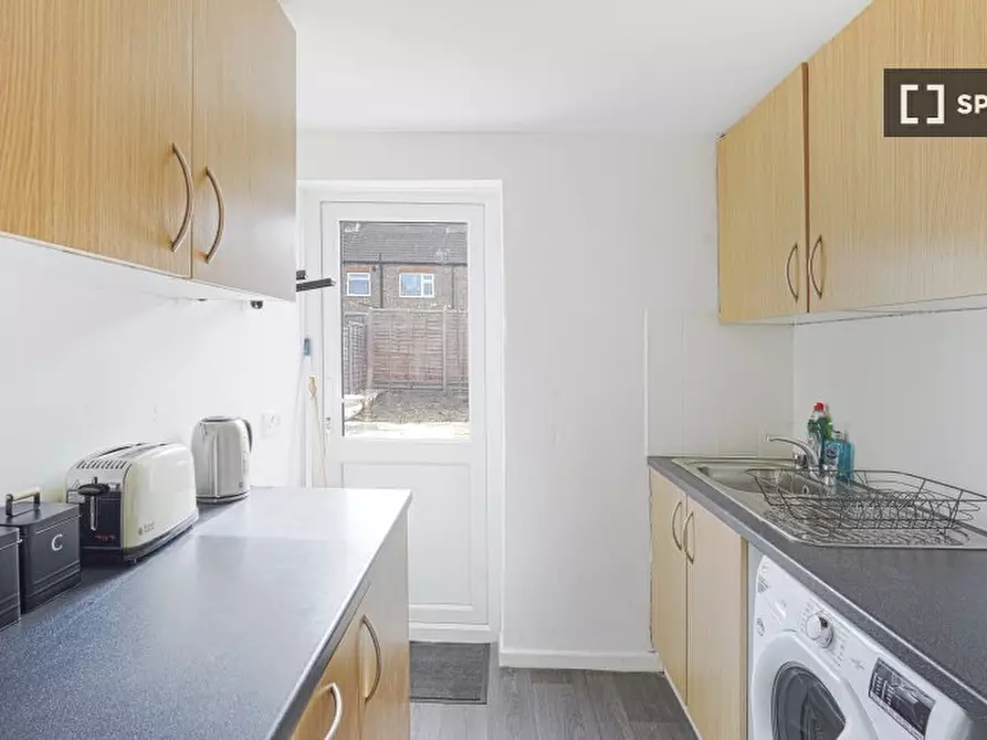 Immagine 2 di Appartamento in affitto  in Marsden Rd a Enfield