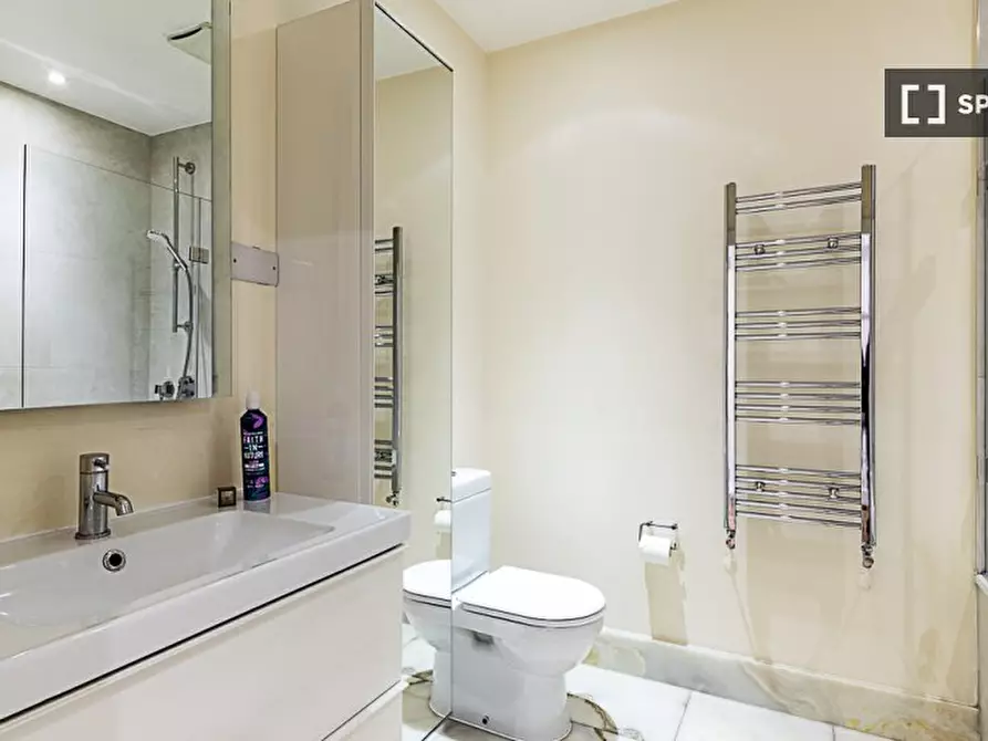 Immagine 5 di Appartamento in affitto  in Inver Court a Paddington