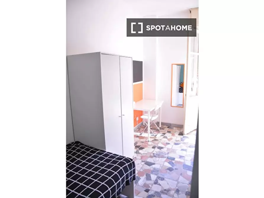 Immagine 15 di Camera condivisa in affitto  in Via is mirrionis a Cagliari