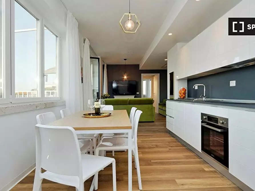 Immagine 5 di Appartamento in affitto  in Via Flavia a Roma