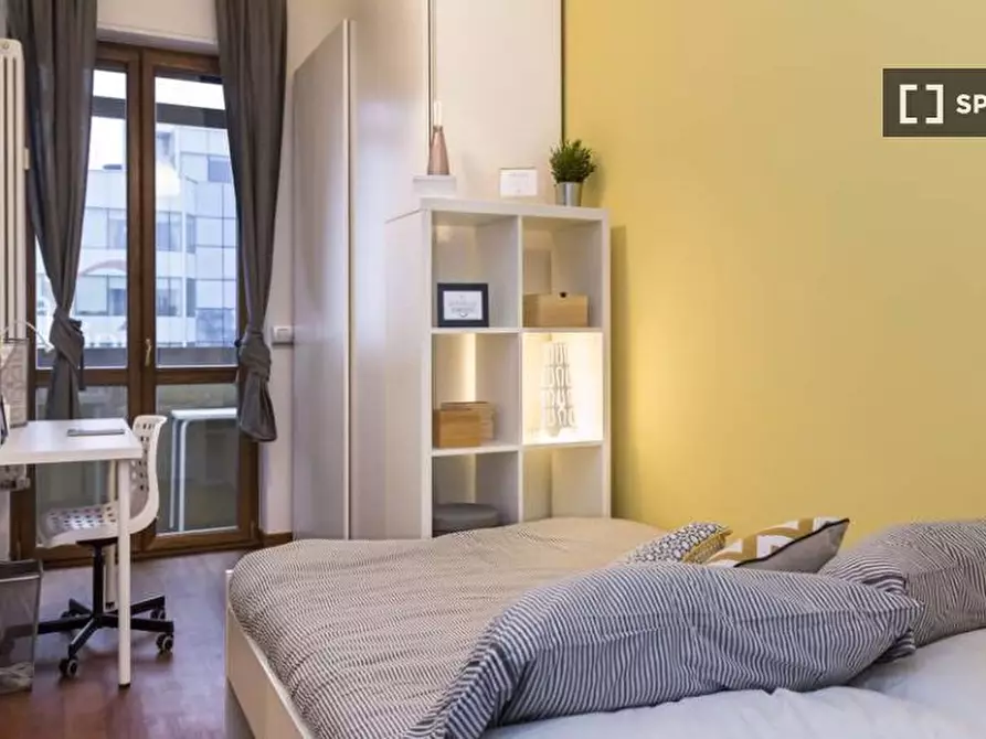 Immagine 1 di Camera condivisa in affitto  in Via Polesine a Milano