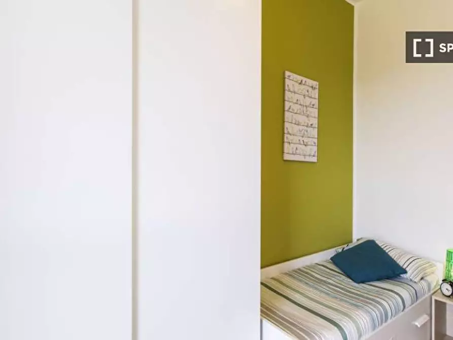 Immagine 3 di Camera condivisa in affitto  in Via Ginestre Milan a Buccinasco