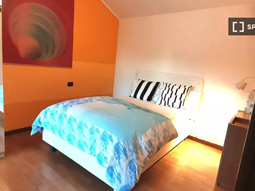 Immagine 6 di Camera condivisa in affitto  in Via Cusago a Milano