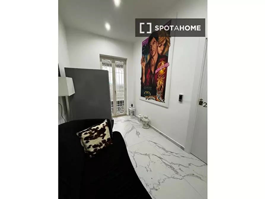 Immagine 17 di Camera condivisa in affitto  in Via Mario Greppi a San Donato Milanese