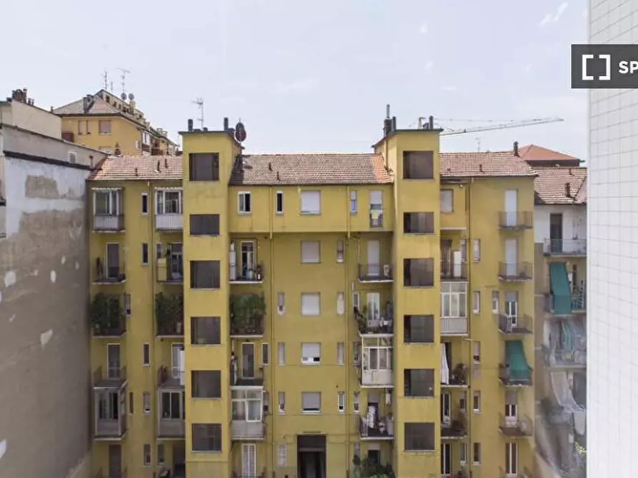 Immagine 3 di Camera condivisa in affitto  in Via Volterra a Milano