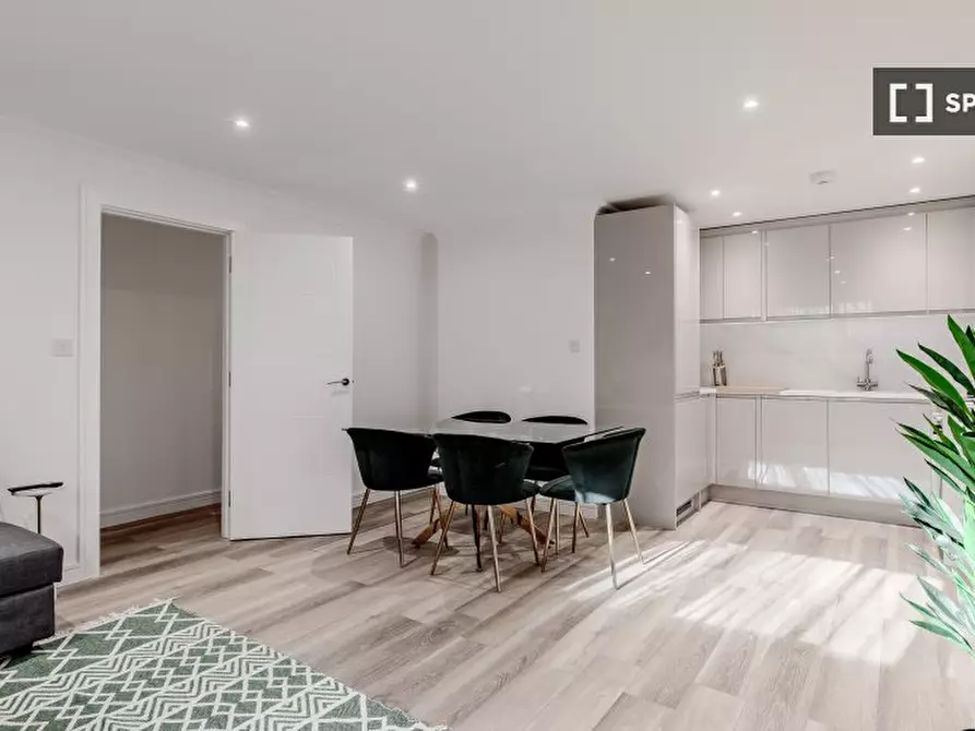 Immagine 10 di Appartamento in affitto  in Sussex Gardens a Paddington