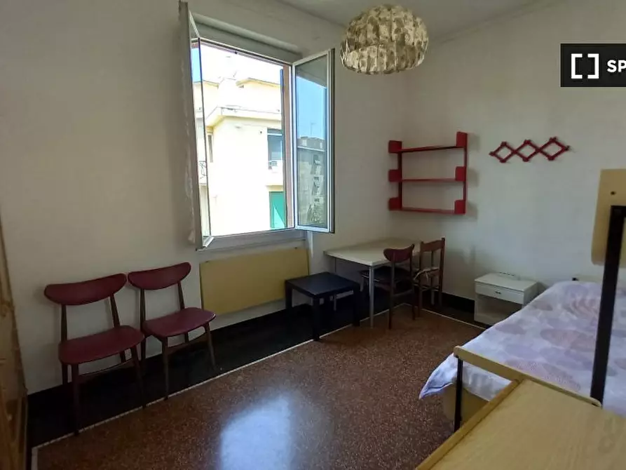 Immagine 12 di Camera condivisa in affitto  in Via S. Martino a Genova