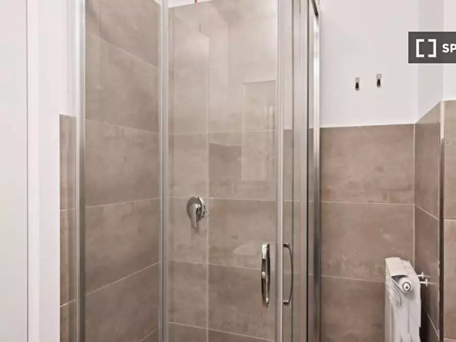 Immagine 9 di Camera condivisa in affitto  in Viale Legioni Romane a Milano