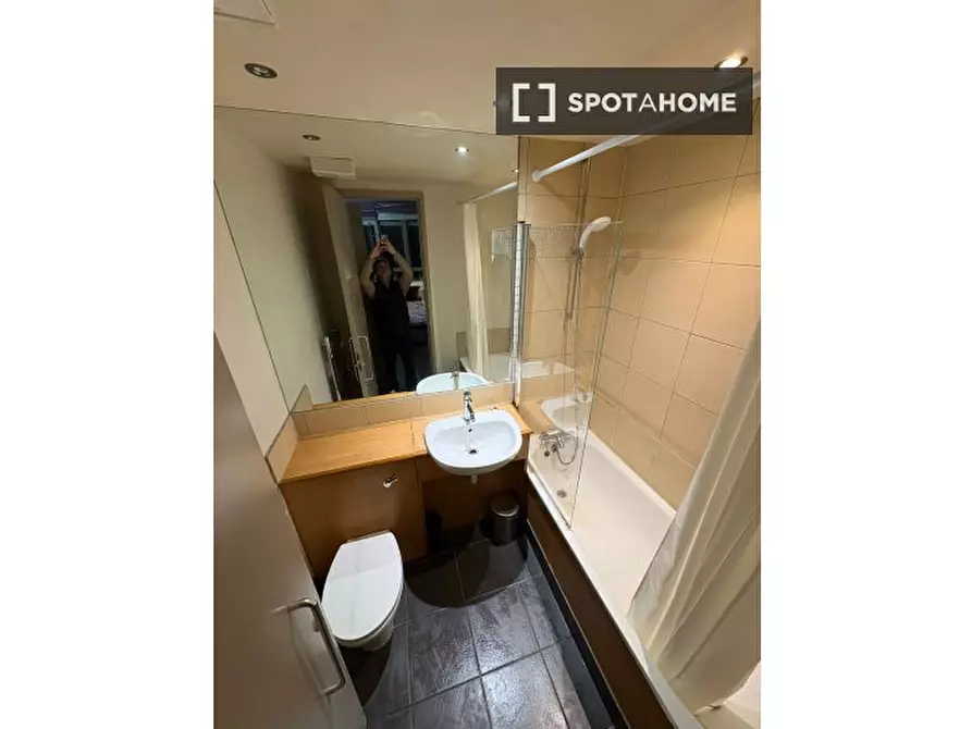 Immagine 4 di Camera condivisa in affitto  in City Rd a Islington