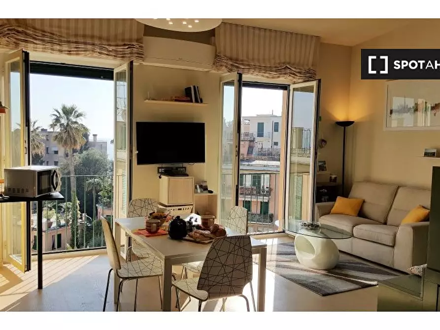 Immagine 1 di Appartamento in affitto  in Via Aurelia a Genova
