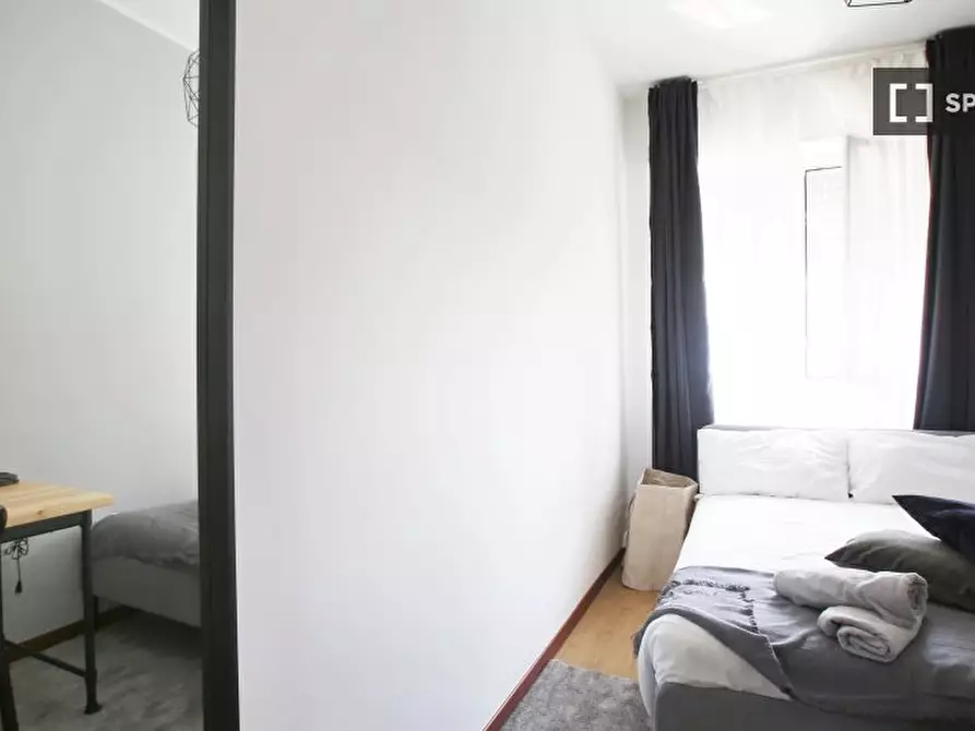 Immagine 2 di Camera condivisa in affitto  in Via Carlo Marx a Milano