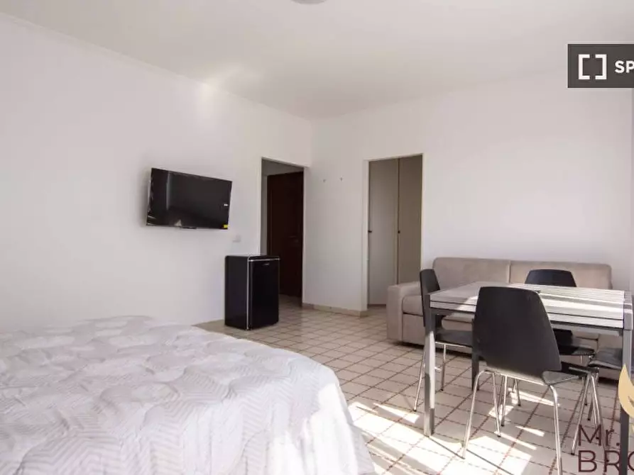 Immagine 15 di Ufficio in affitto  in Via Salvatore Pincherle a Roma