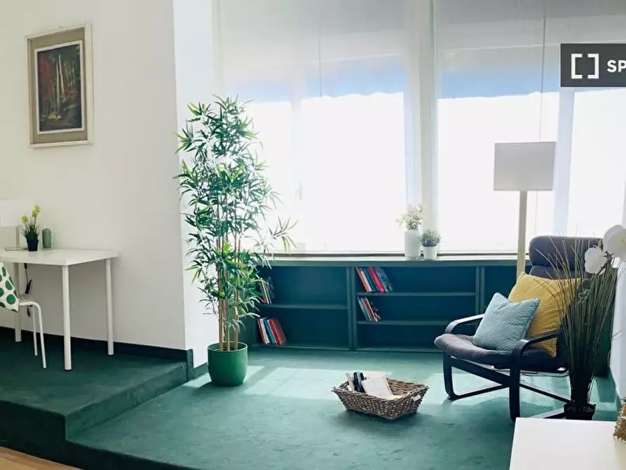 Immagine 5 di Camera condivisa in affitto  in Viale Coni Zugna a Milano