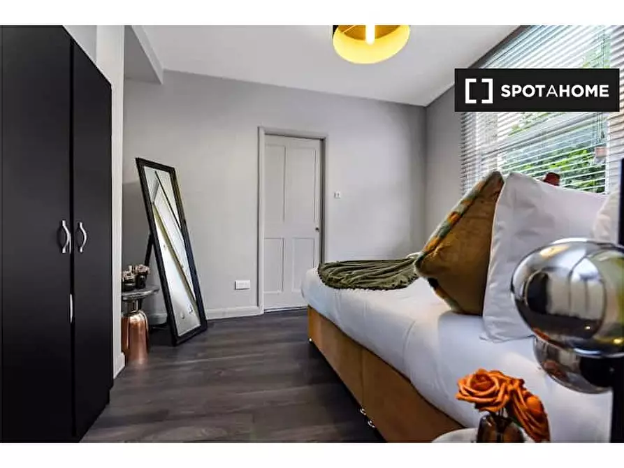 Immagine 13 di Appartamento in affitto  in Flat a Camden Town