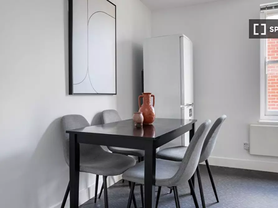 Immagine 6 di Appartamento in affitto  in Aldersgate St a Islington