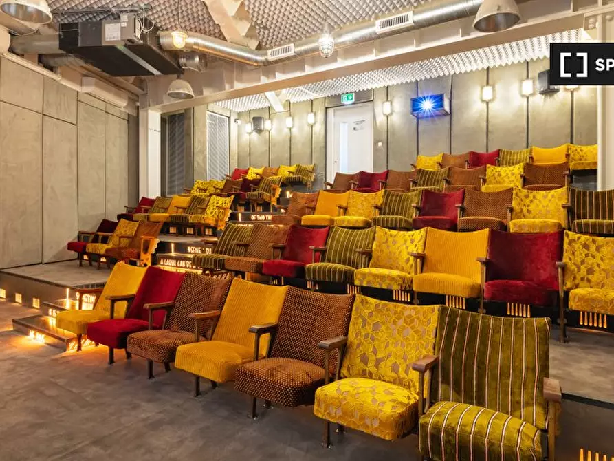 Immagine 18 di Ufficio in affitto  in Western Ave a Ealing