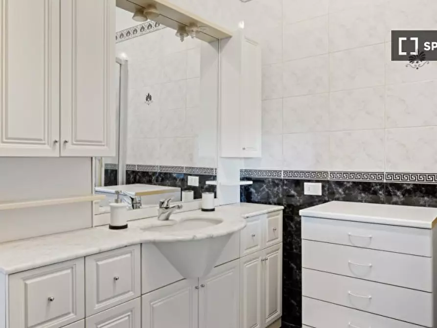 Immagine 6 di Camera condivisa in affitto  in Via Ronchi a Milano