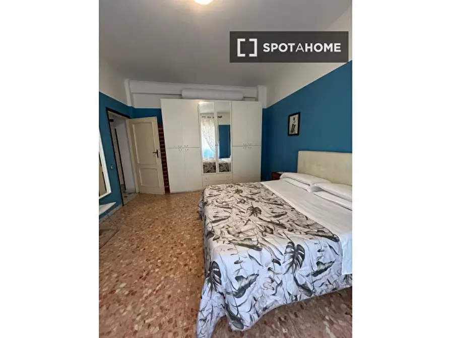 Immagine 2 di Camera condivisa in affitto  in Viale di Vigna Pia a Roma