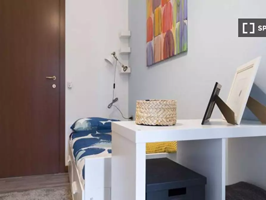 Immagine 3 di Camera condivisa in affitto  in Via Francesco Arese a Milano