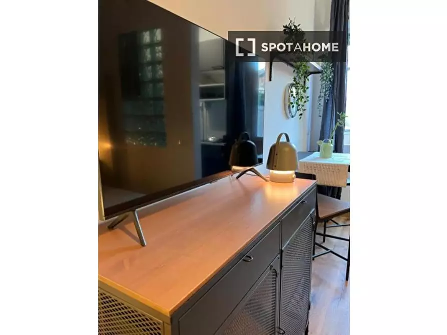 Immagine 5 di Ufficio in affitto  in Via Sebino a Milano