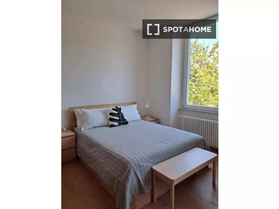 Immagine 4 di Ufficio in affitto  in Via Ippolito Nievo a Roma