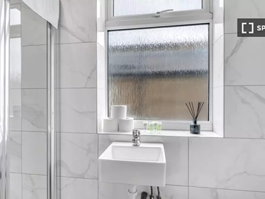 Immagine 7 di Ufficio in affitto  in flat b a Hackney