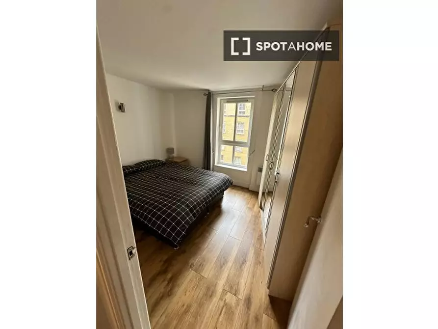 Immagine 12 di Appartamento in affitto  in Commercial Rd a Poplar