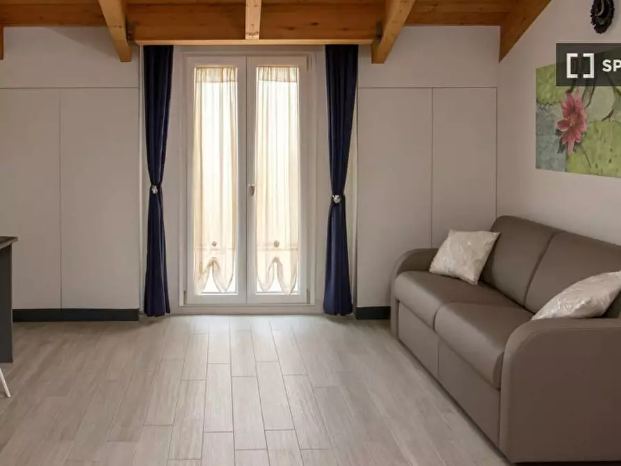 Immagine 2 di Appartamento in affitto  in Via Savona a Milano