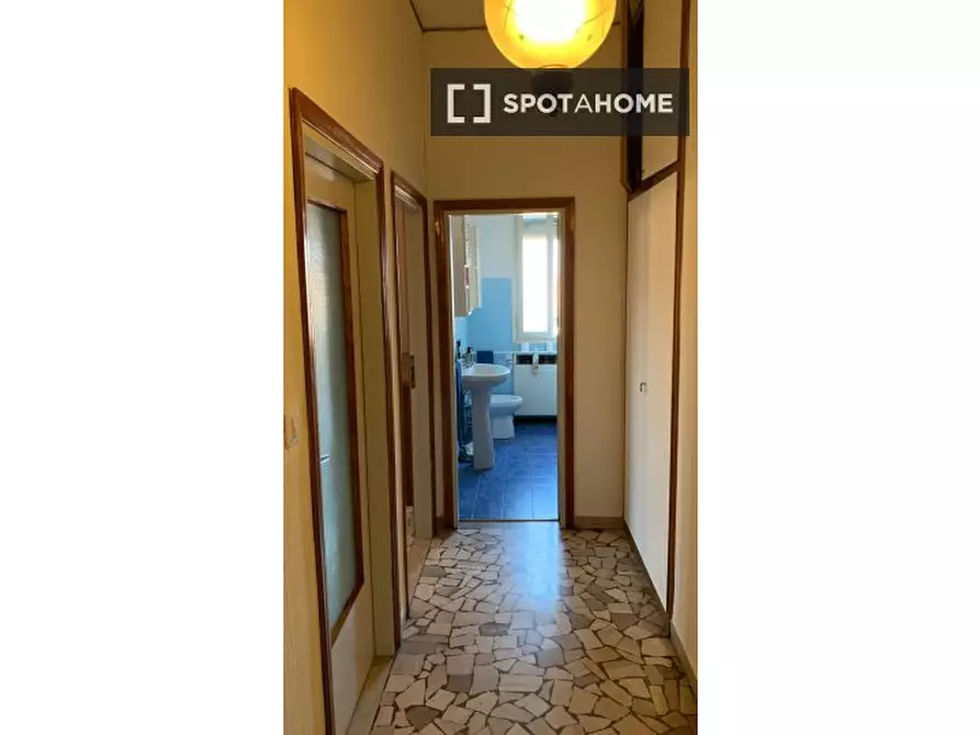 Immagine 15 di Camera condivisa in affitto  in Via Sandro Botticelli a Bologna