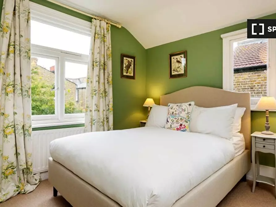 Immagine 12 di Appartamento in affitto  in Second floor flat a Hammersmith