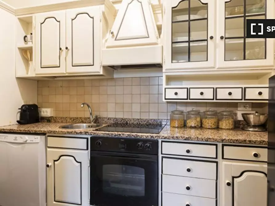 Immagine 5 di Appartamento in affitto  in Via dell' Oriuolo a Firenze